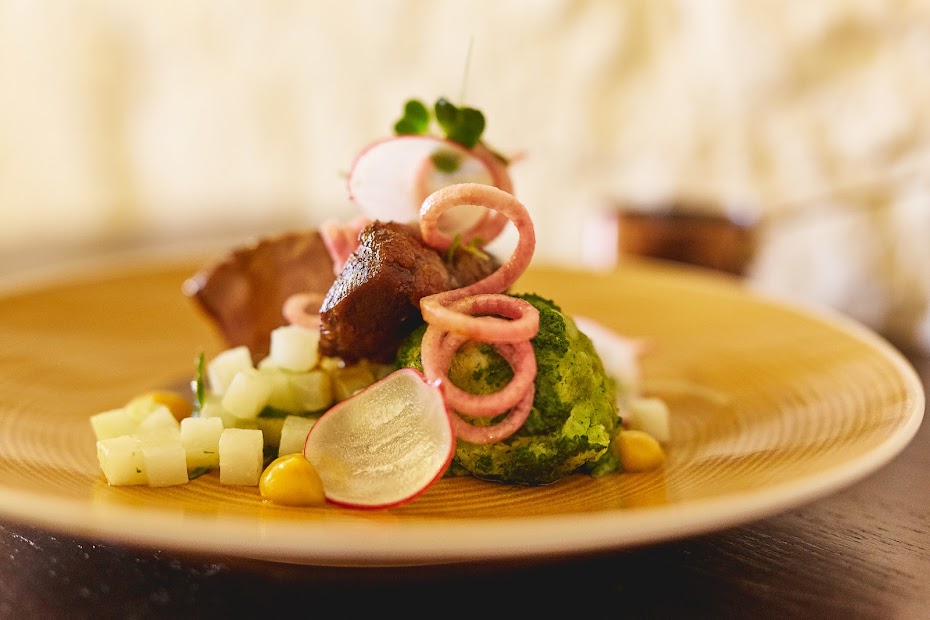 Entenbrust mit Brokkolini und Portweinjus – zarte Fleischküche von Rainer Trautenbach im Weinforum Franken